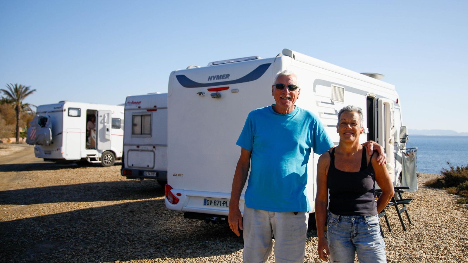 Peter y Paulinan son holandeses y pasan el invierno en las playas de Almería
