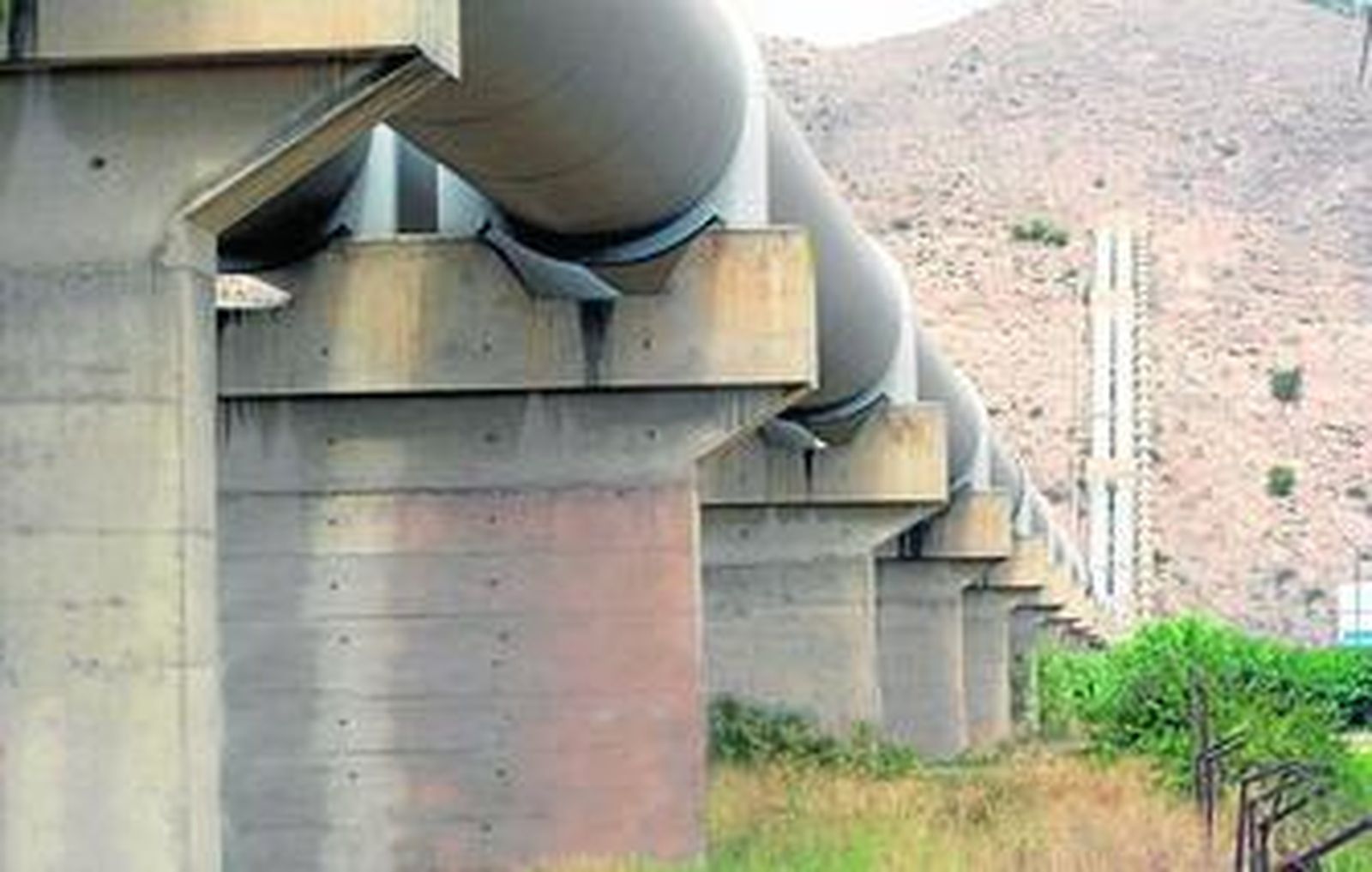 El trasvase del Tajo, a su paso por la Región de Murcia, es el que más agua aporta a nuestra provincia.