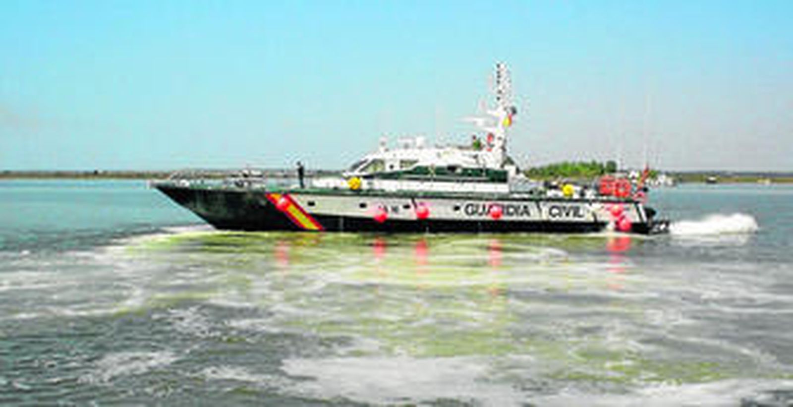Patrullera del Servicio Marítimo de la Guardia Civil en Huelva.