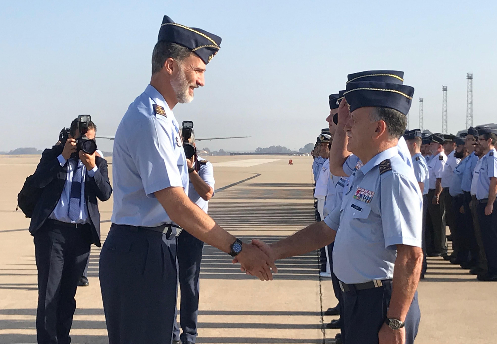 Felipe VI visita la base de Morón de la Frontera