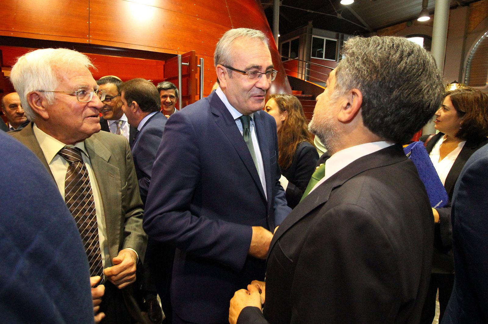 Imágenes de la toma de posesión del nuevo presidente del Puerto de Huelva, José Luis Ramos.