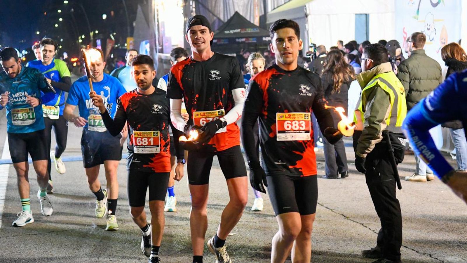 En imágenes: búscate en tu llegada a meta de la Carrera de San Antón 2025 (3)