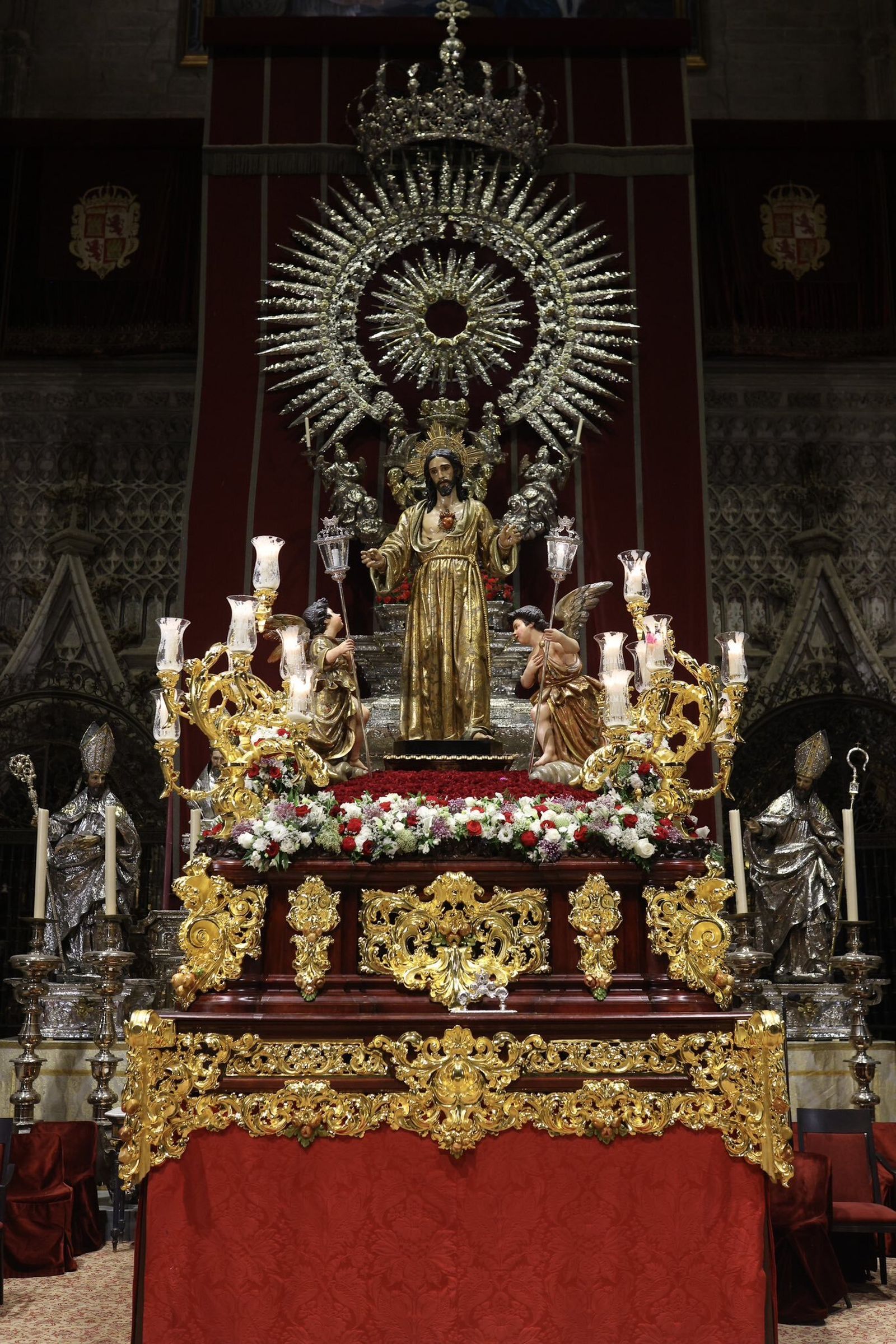 La imagen ya preside el altar del Jubileo