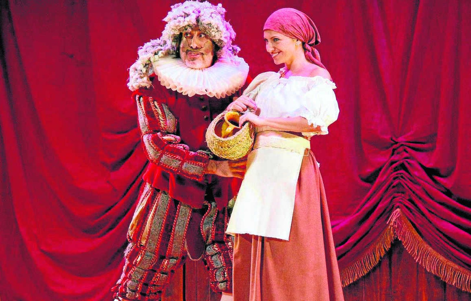 Una escena de la obra 'Cyrano de Bergerac', representada este sábado en el teatro municipal Pedro Muñoz Seca.