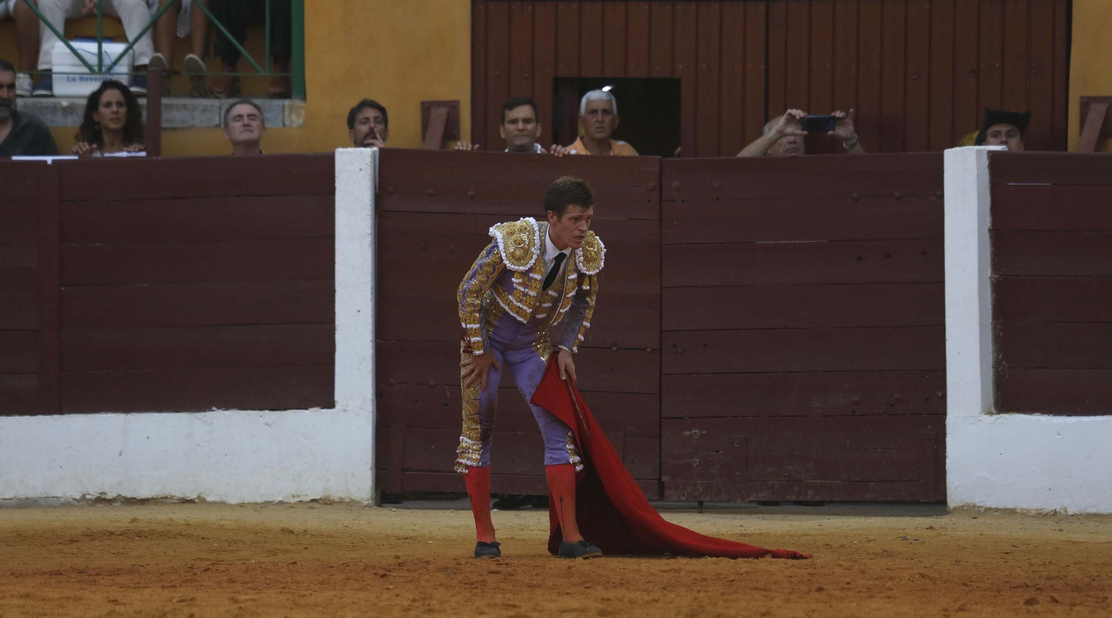 La reaparición de Borja Jiménez con toros de Victorino Martín en la Feria de La Línea , en imágenes