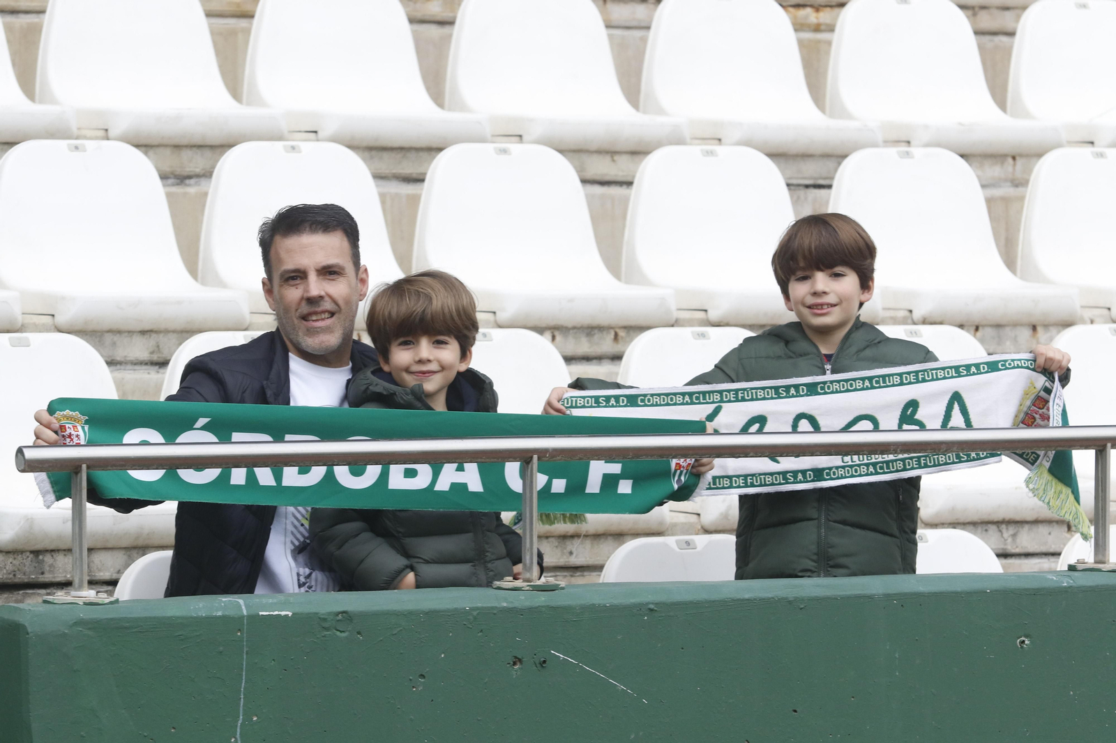Las mejores fotos del ambiente en El Arcángel para el Córdoba CF - Intercity