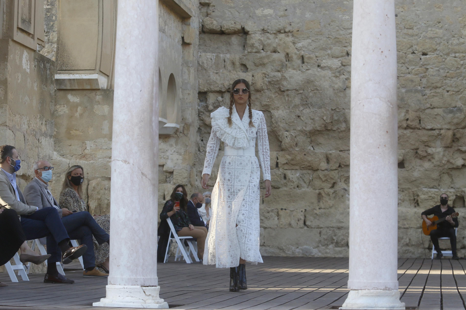El desfile de Juana Martín en Medina Azahara, en fotografías