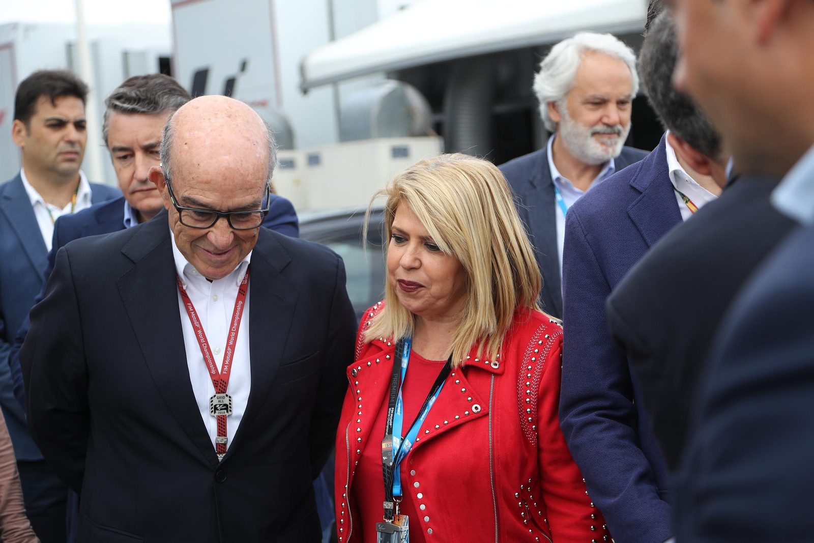 La alcaldesa Mamen Sánchez, junto a Carmelo Ezpeleta en el pasado Gran Premio de España.