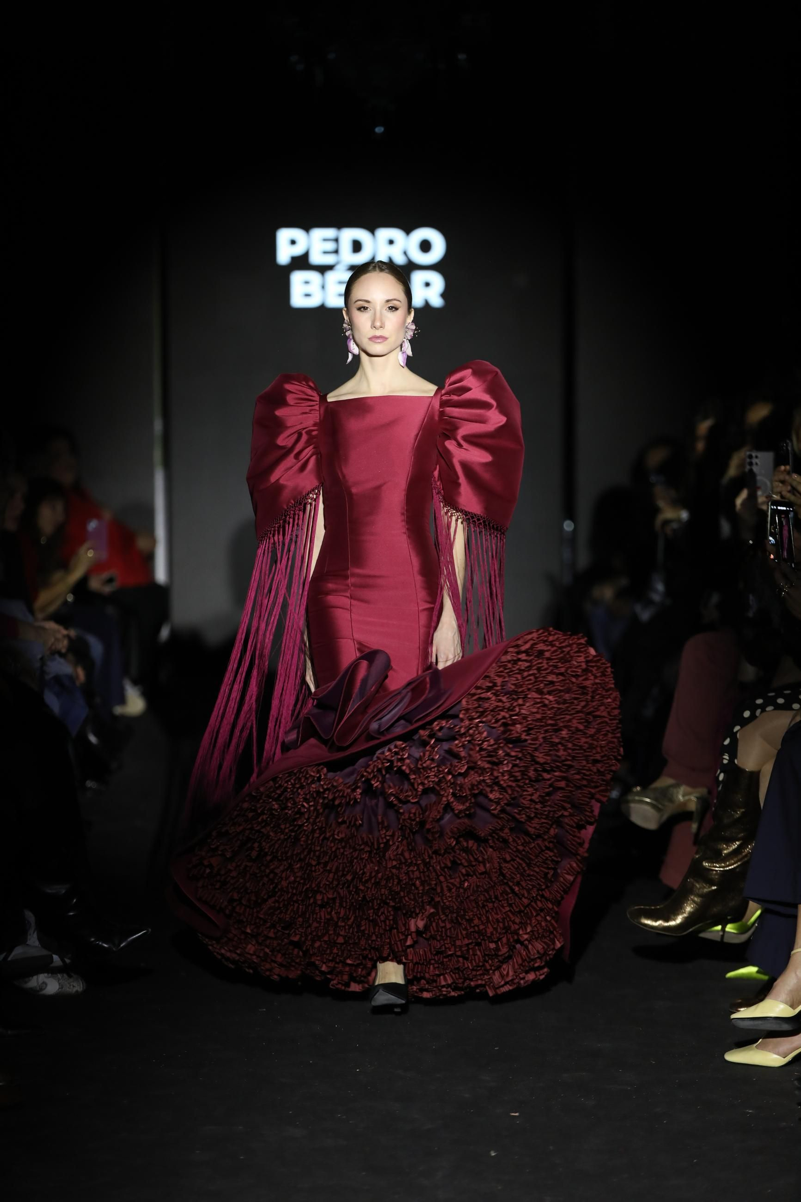 Los trajes de flamenca más en tendencia vistos en la Pasarela Flamenca Granada 2025