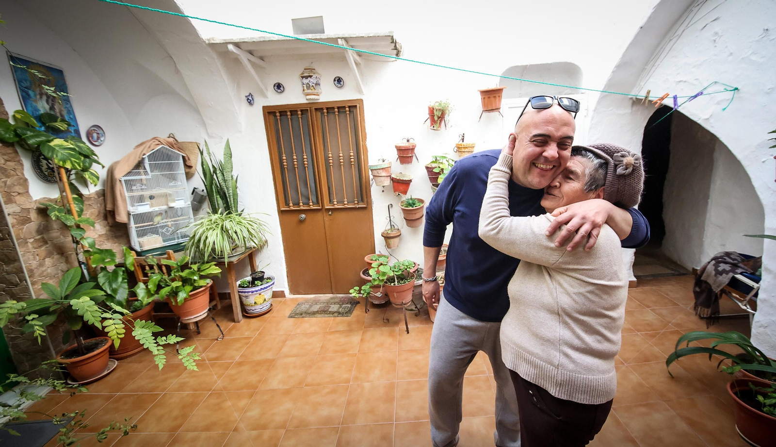 Así es la cueva de Encarna en la peña de Arcos