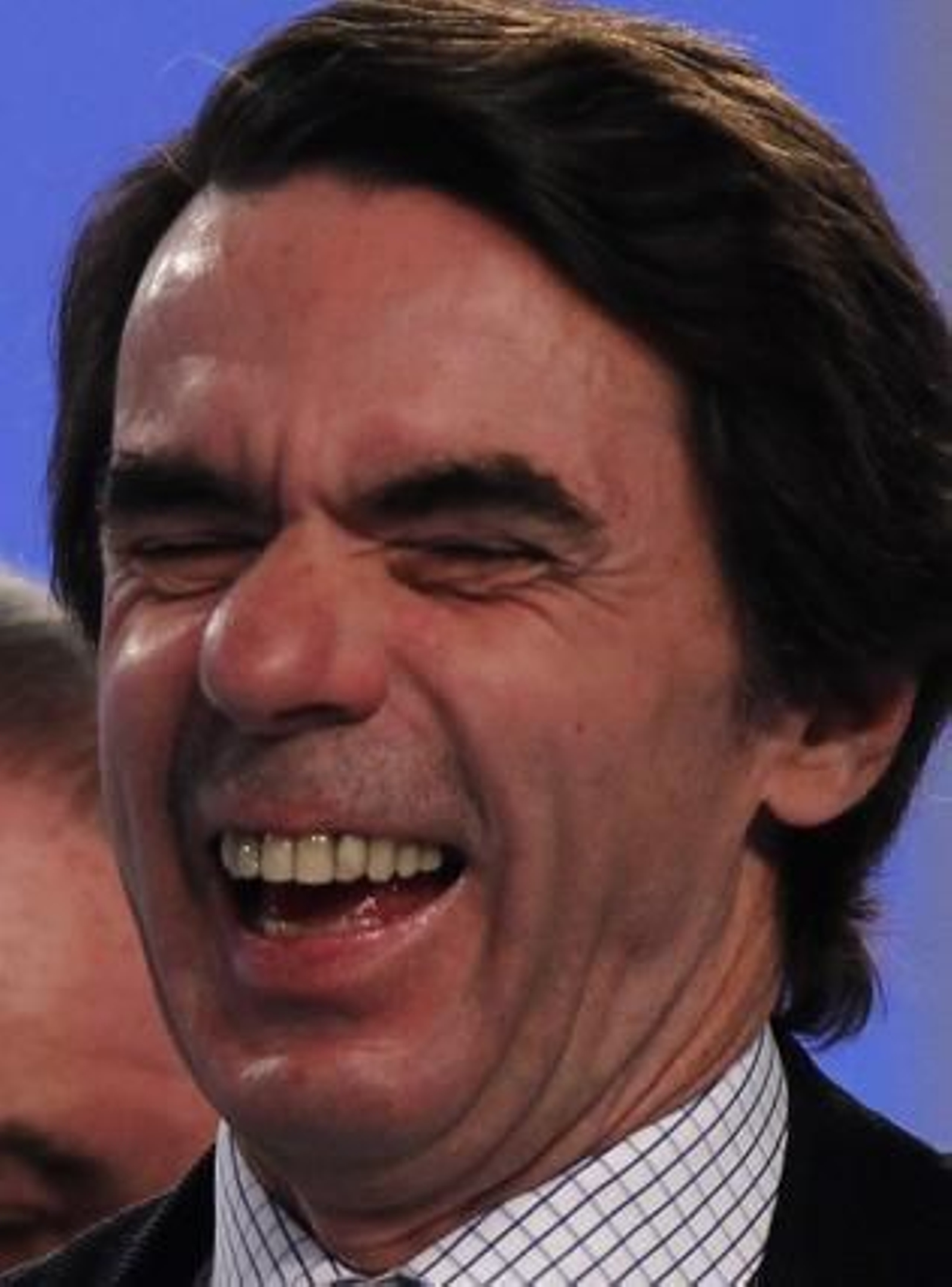 Jose María Aznar ríe durante la celebración del Congreso Nacional del PP. 

Foto: Antonio Pizarro
