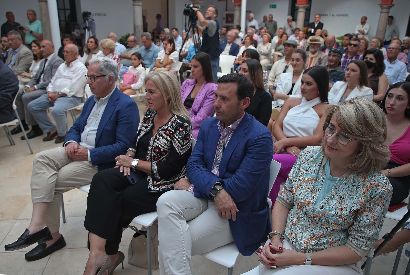 “Ser taurino es progre: veinte años de la alternativa de Vega”, en imágenes