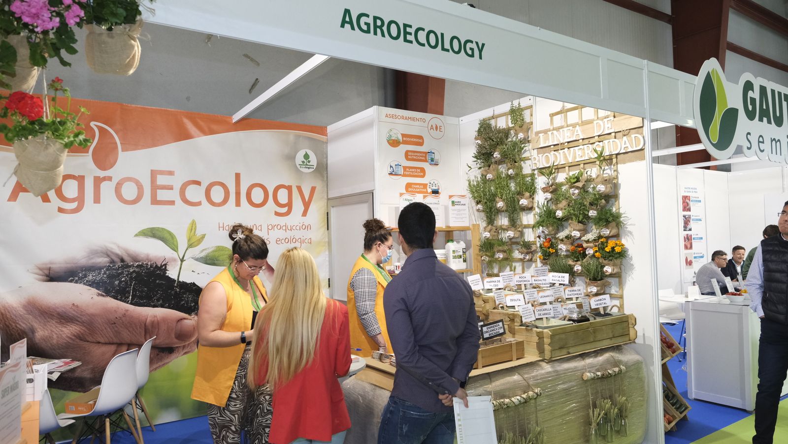 Imágenes del primer día de Expolevante Níjar.