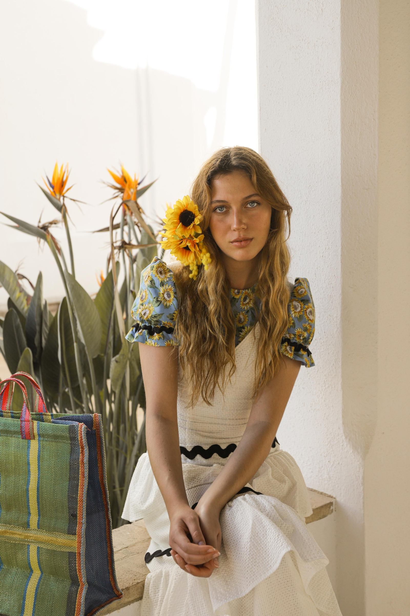 El Rocío 2023: Así es la nueva colección de moda flamenca de Gil Ortiz