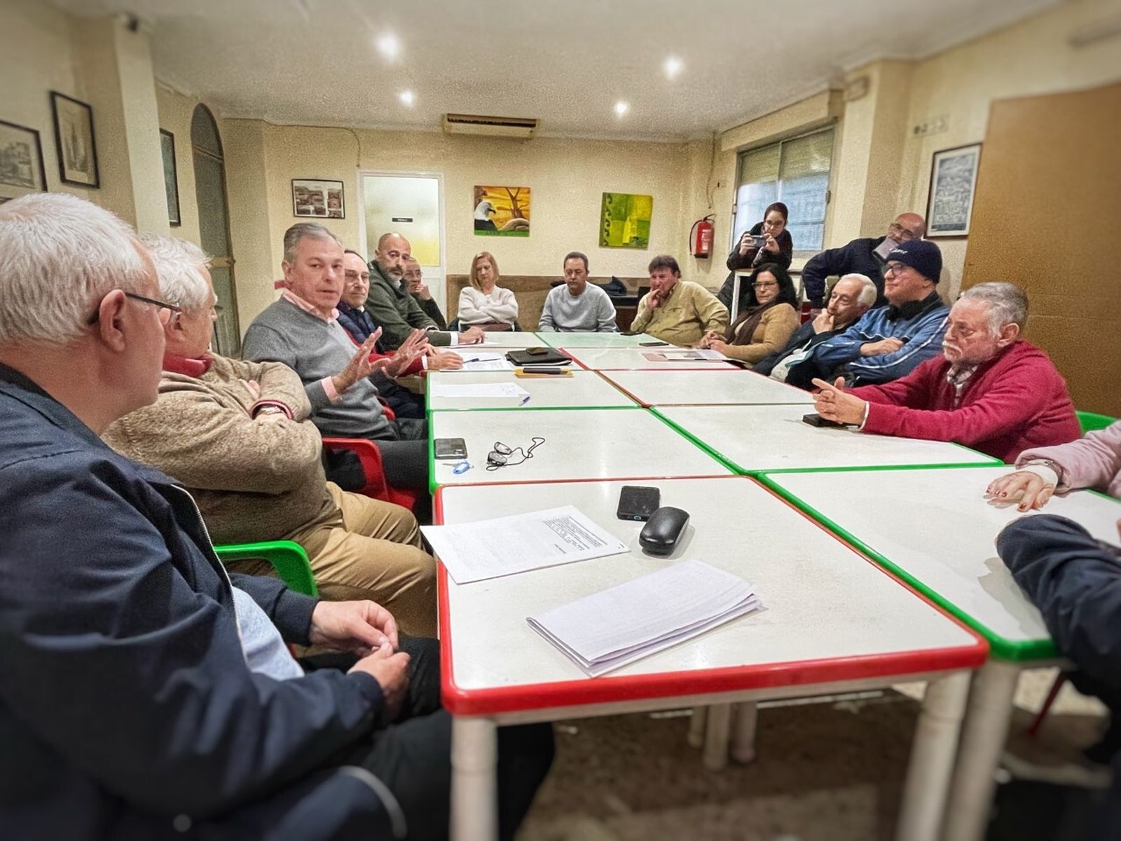 José Luis Sanz, reunido con los representantes vecinas del Distrito Cerro-Amate.