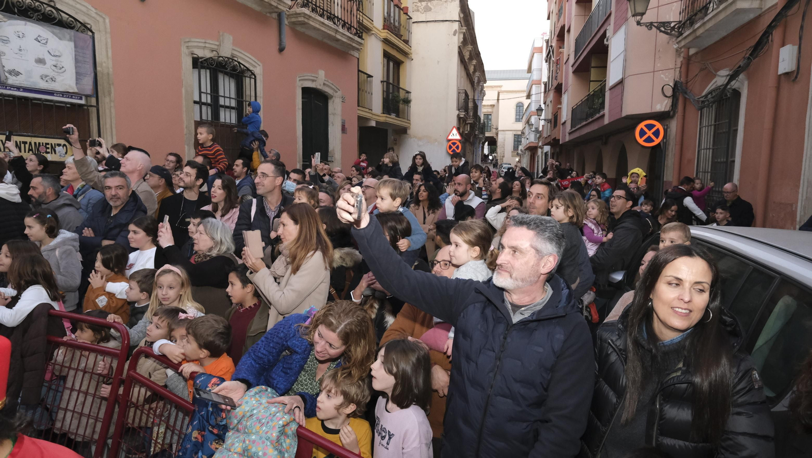 Imágenes de la Cabalgata de los Reyes Magos en Almería