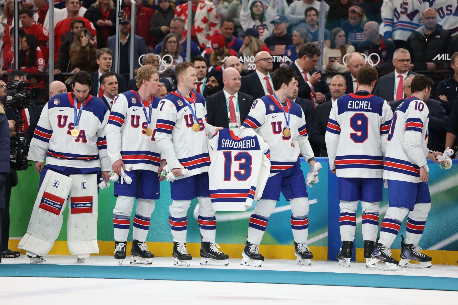 Las mejores fotos de los Juegos Olímpicos de invierno Milán Cortina d'Ampezzo 2026 | Ceremonia de clausura y jornada 17 y última
