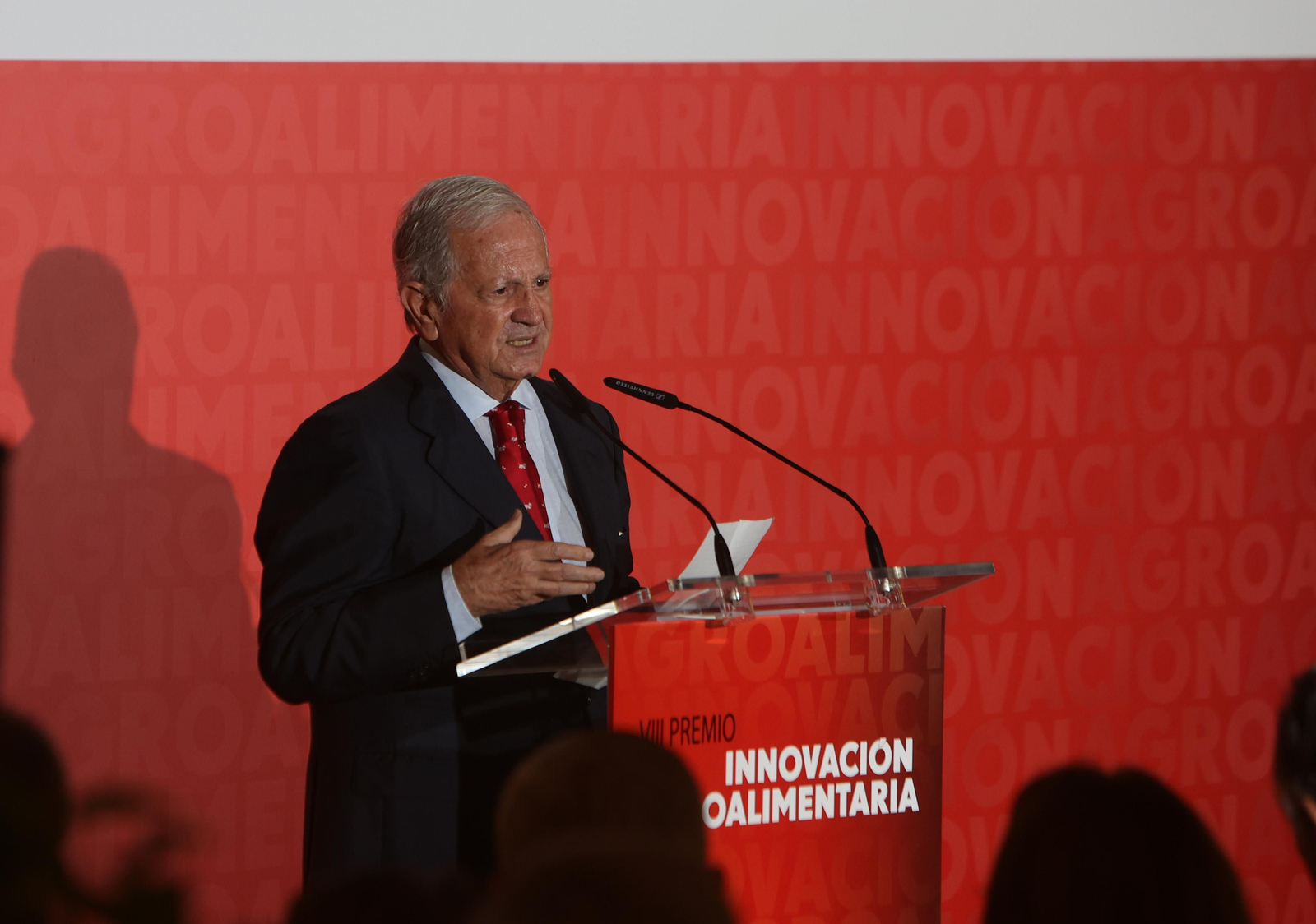 Las mejores imágenes de la entrega del VIII premio agroalimentario Banco Santander a José Gandía