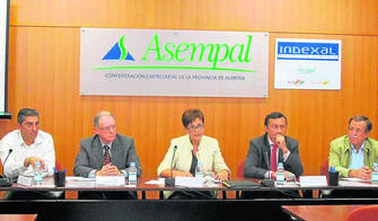 Adriana Valverde inauguró el encuentro del sector de los áridos de la provincia de Almería.