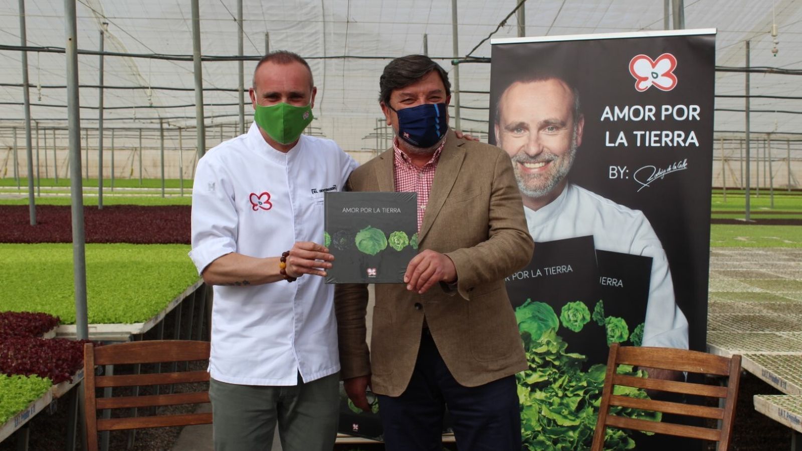 Rodrigo de la Calle y Cecilio Peregrín en la presentación de 'Amor por la tierra'