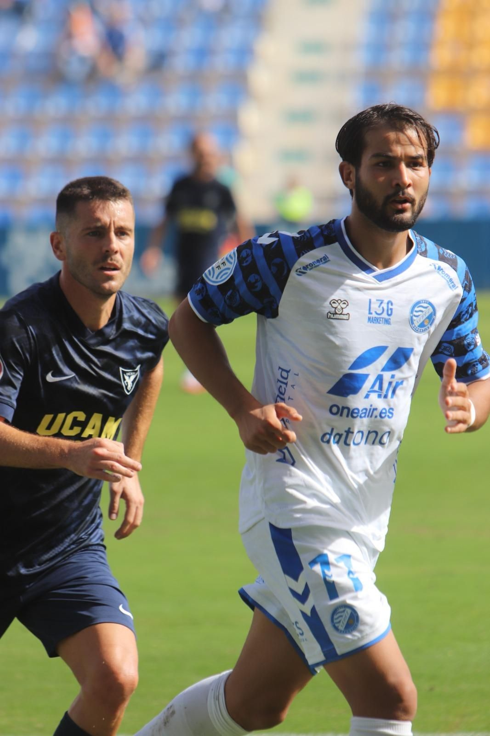 Ilias Charid fabricó el gol del empate del Xerez DFC con un jugadón.