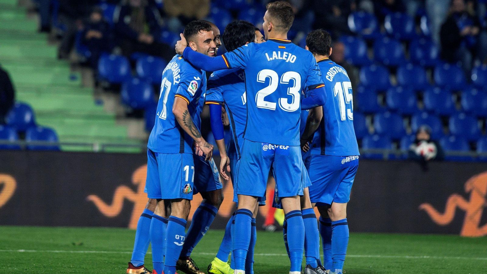 Los jugadores del Getafe celebran uno de sus goles ante el Córdoba. Los jugadores del Getafe celebran uno de sus goles ante el Córdoba.