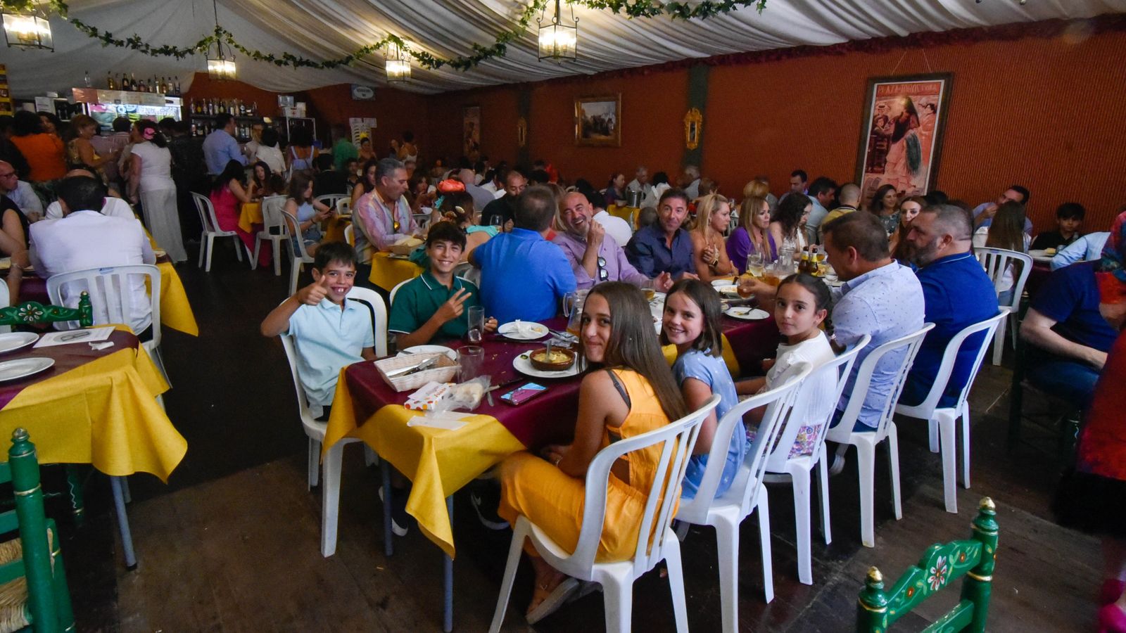 Fotos del miercoles en la Feria Real de Algeciras Dia de la Mujer