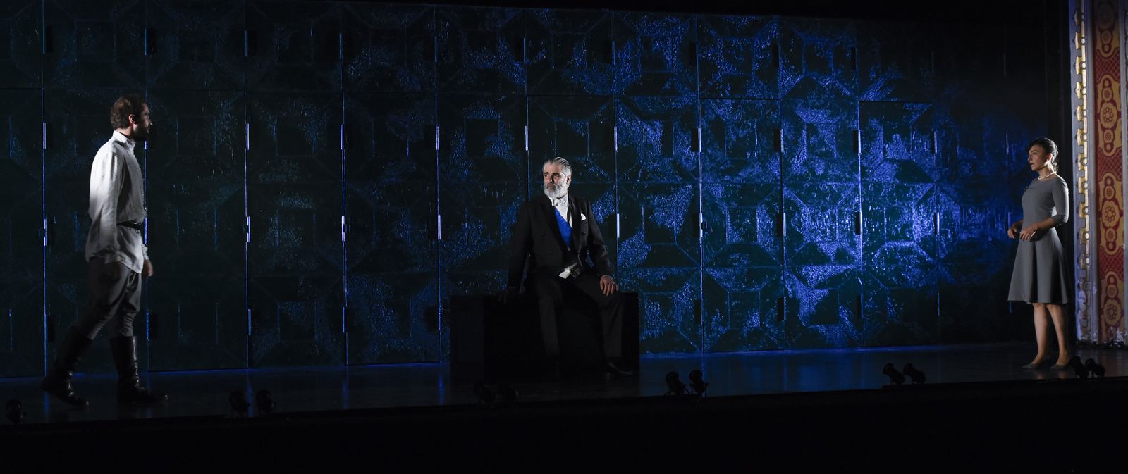 Imágenes del pase gráfico de 'La vida es sueño', en el Lope de Vega