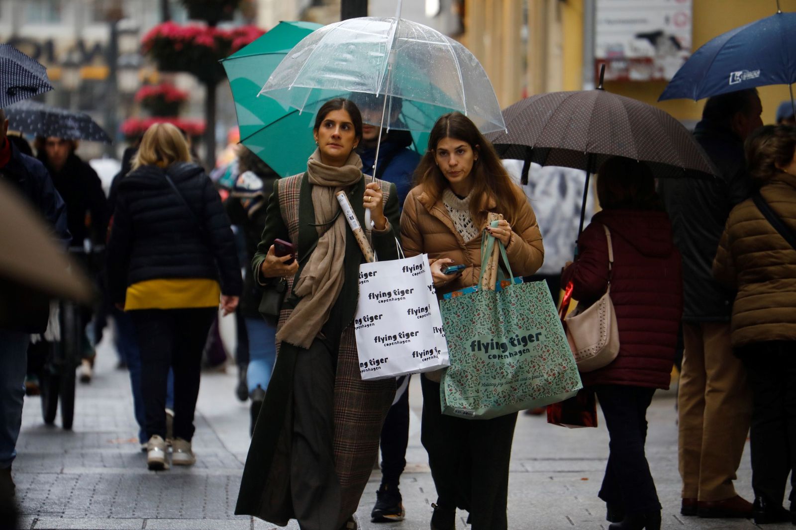 Los cordobeses ultiman las compras de Navidad, en imágenes