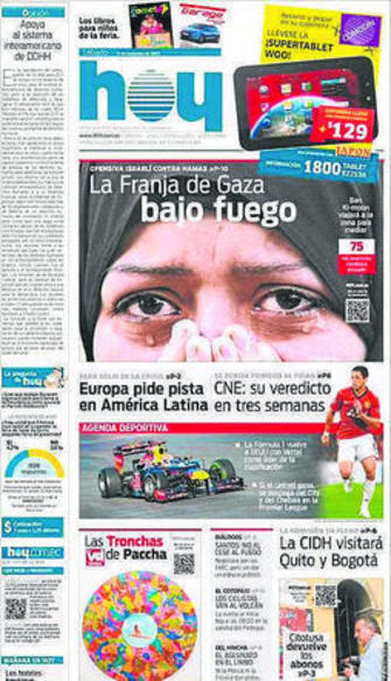 Un periodista trabaja en el centro de prensa de la Cumbre.