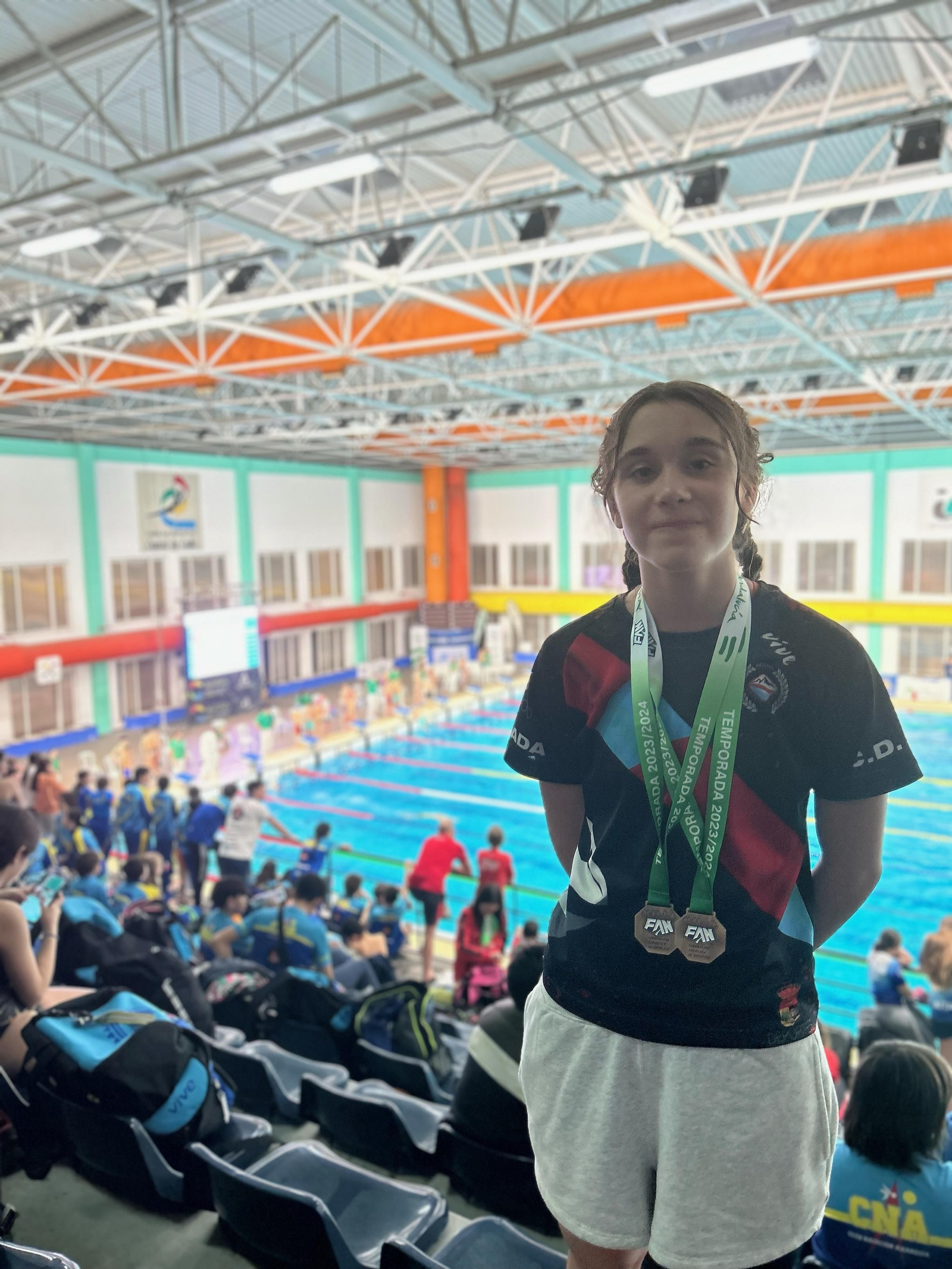 La granadina Patricia Martín con sus medallas