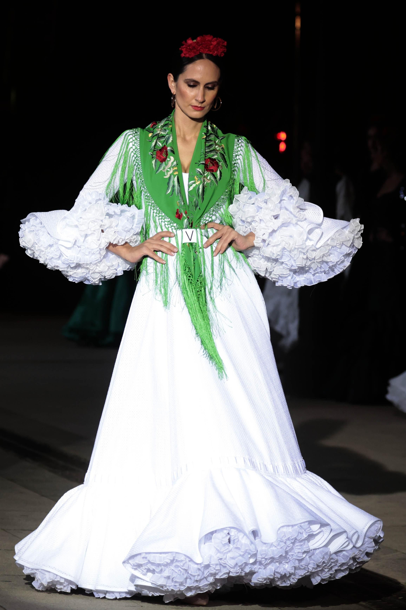 El desfile Andalucía es flamenca en el Palacio de San Telmo, todas las fotos