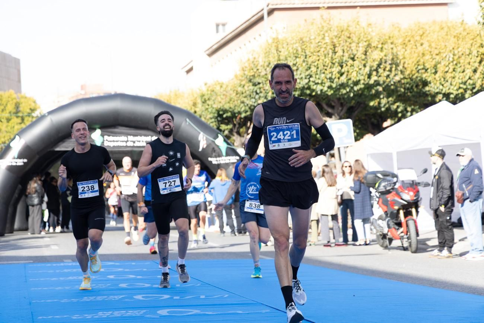 En imágenes: multitudinaria e histórica XXIX Media Maratón 'Ciudad de Jaén' y 10k en memoria de Paco Manzaneda