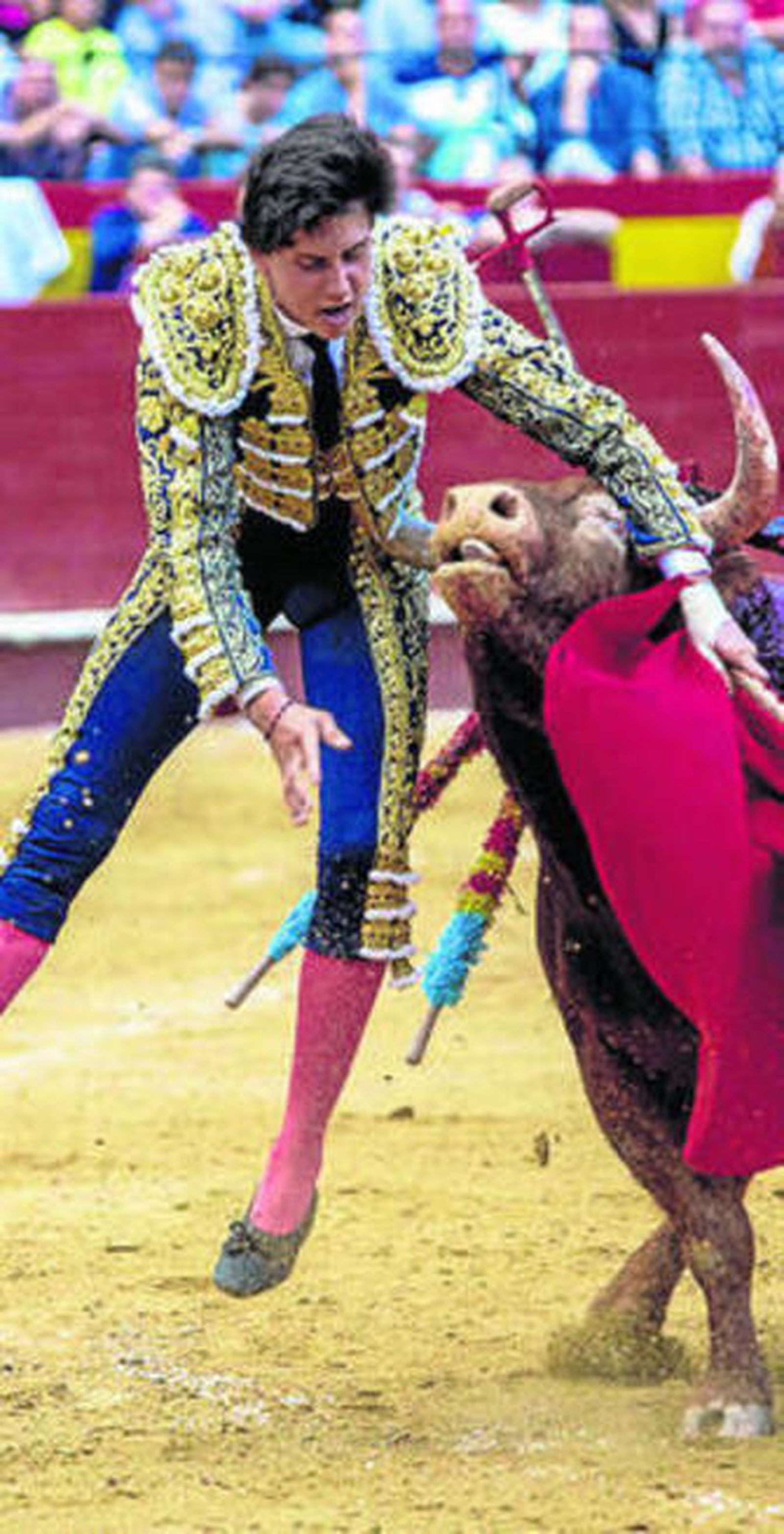 Roca Rey, cogido dramáticamente.