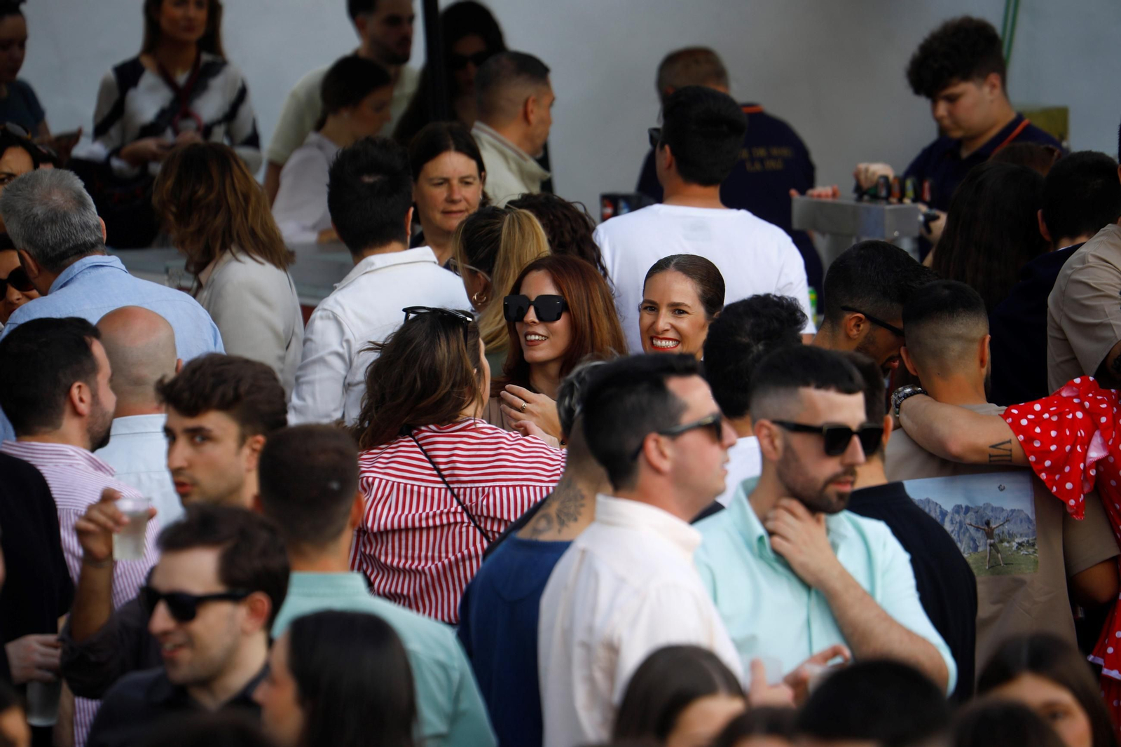 Las mejores fotos de unas Cruces de Córdoba abarrotadas para dar la bienvenida al fin de semana