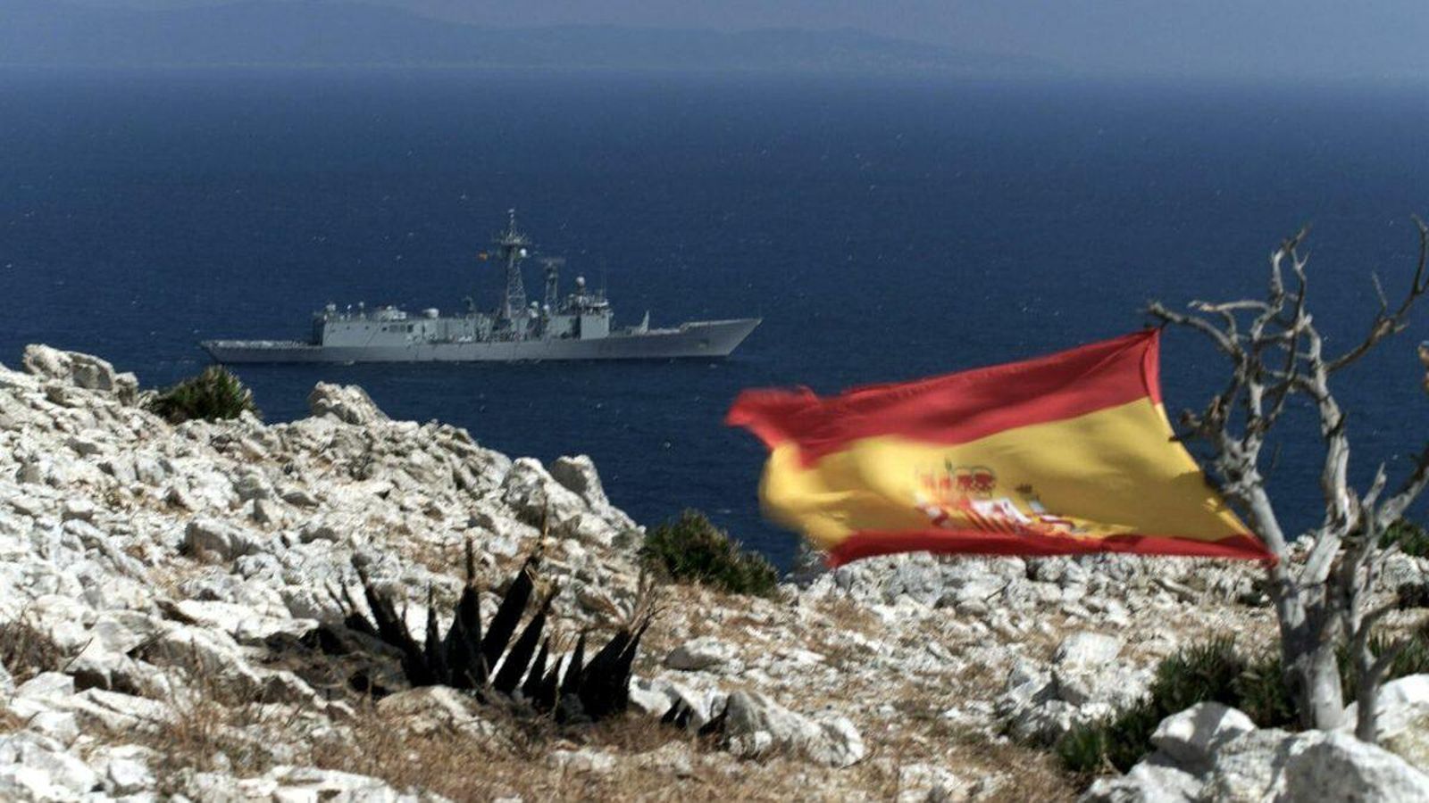 La fragata Navarra participó en la crisis del islote del Perejil en 2002.