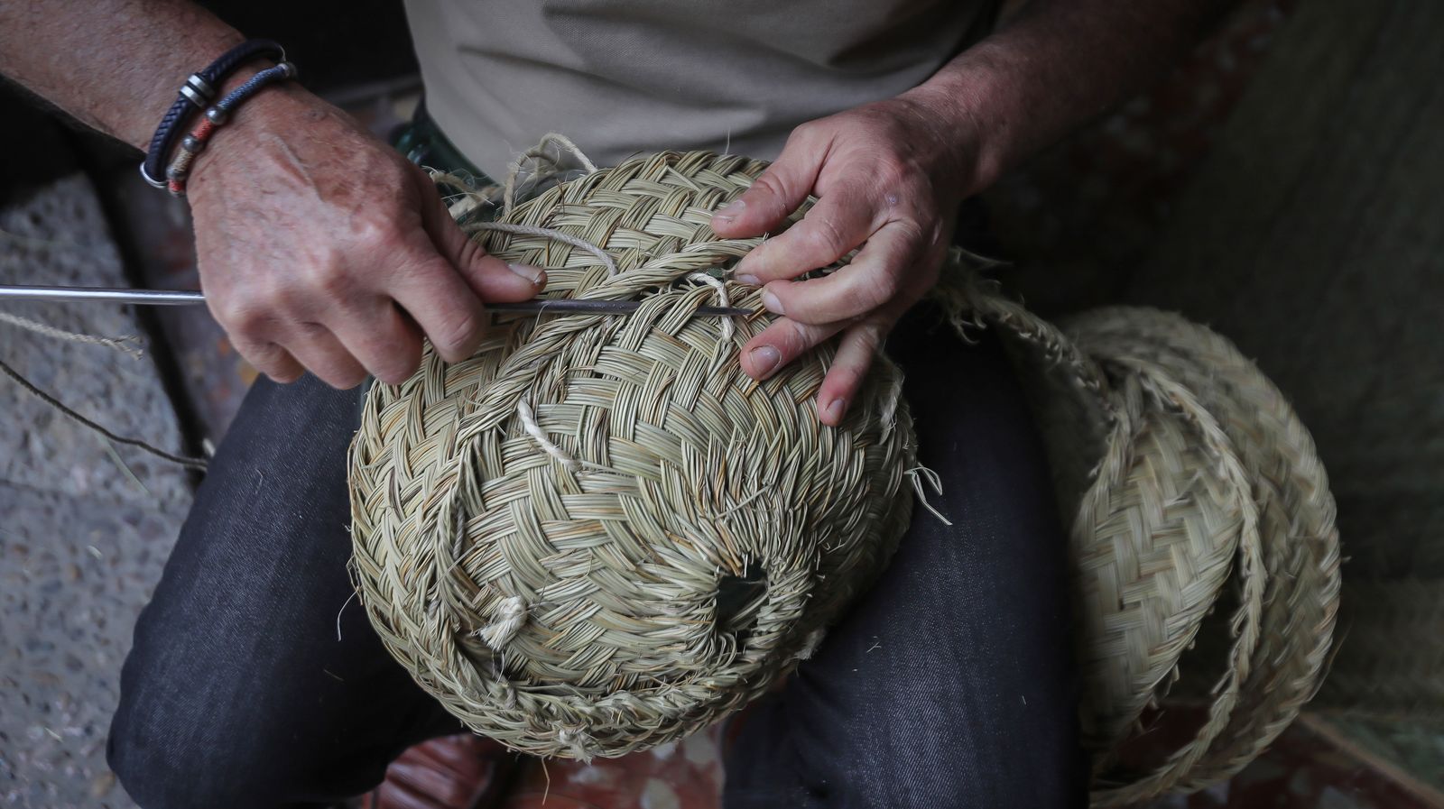 El oficio de la espartería: 101 años de historia con la familia Becerra