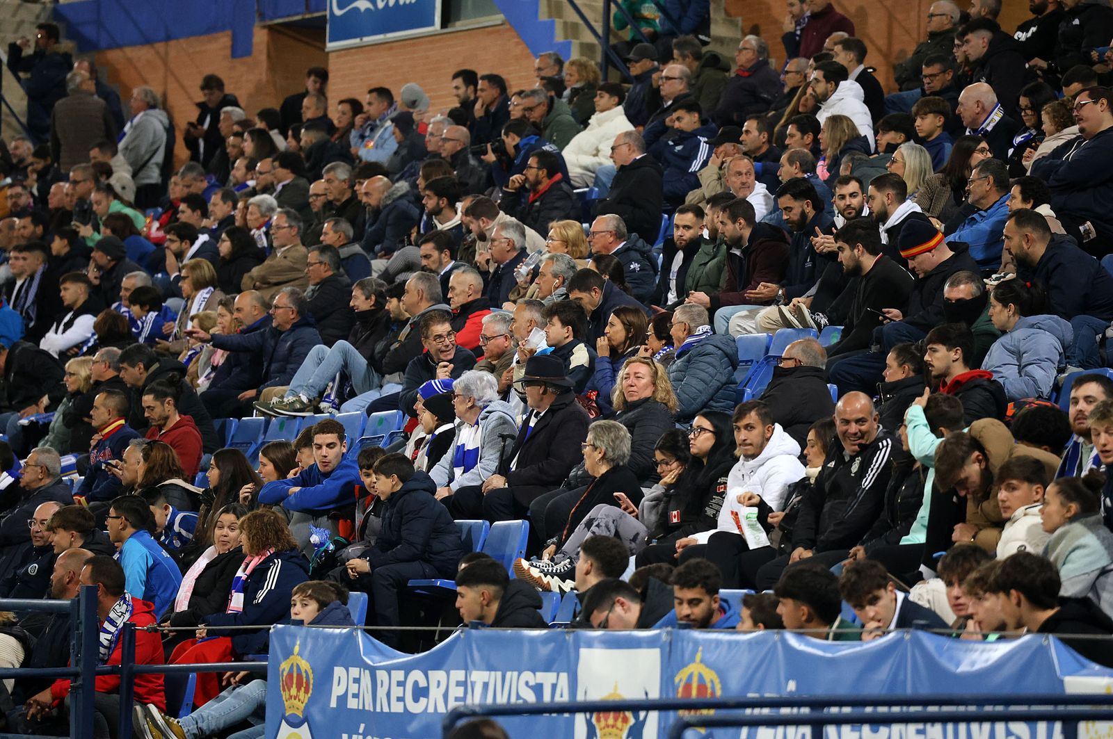 Búscate en las gradas del Nuevo Colombino en el Recre-Intercity