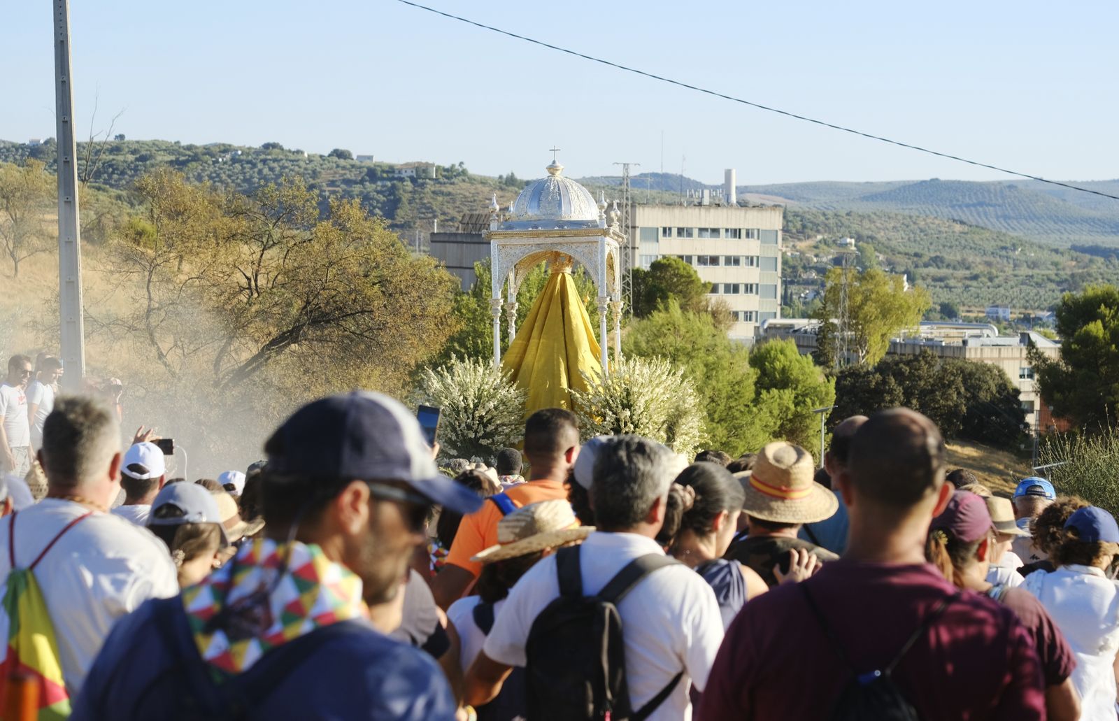 Las mejores imágenes de la histórica Bajá de la Virgen de la Sierra a Cabra