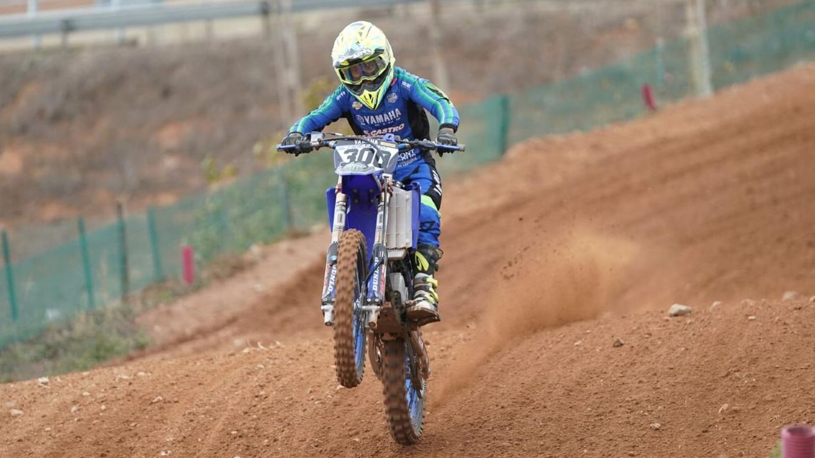 Salvador Pérez:" Estoy contento con mi primer año en MX85. Las mejoras en la moto que han hecho desde E. Castro son muy positivas, la Yamaha corre mucho, de hecho pude llevarme el holeshot el sábado y ser quinto en la clasificación general de la prueba"