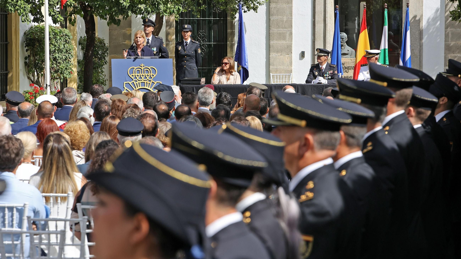 Imágenes del Día de la Policía Nacional en las Bodegas Fundador de Jerez