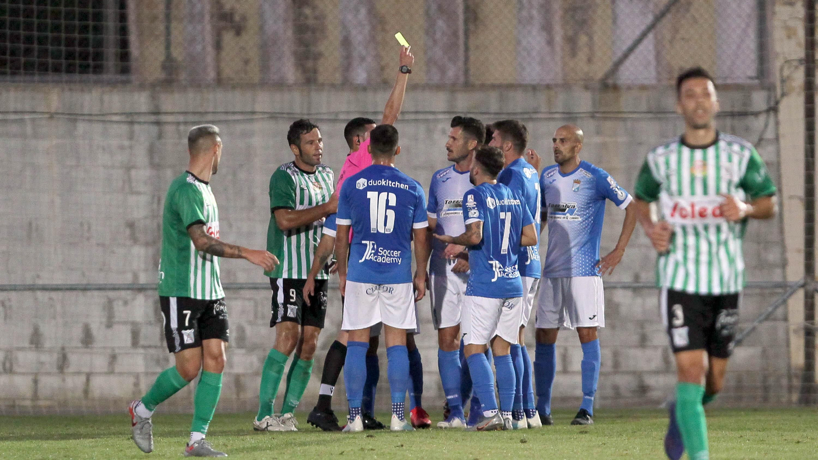 Imágenes de la presentación del Xerez CD y  Trofeo Feria de La Vendimia en La Juventud