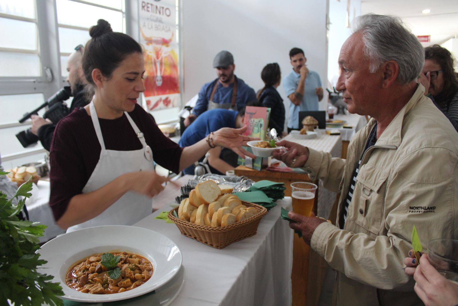 Conil no pasa de moda en gastronomía: del ronqueo al retinto