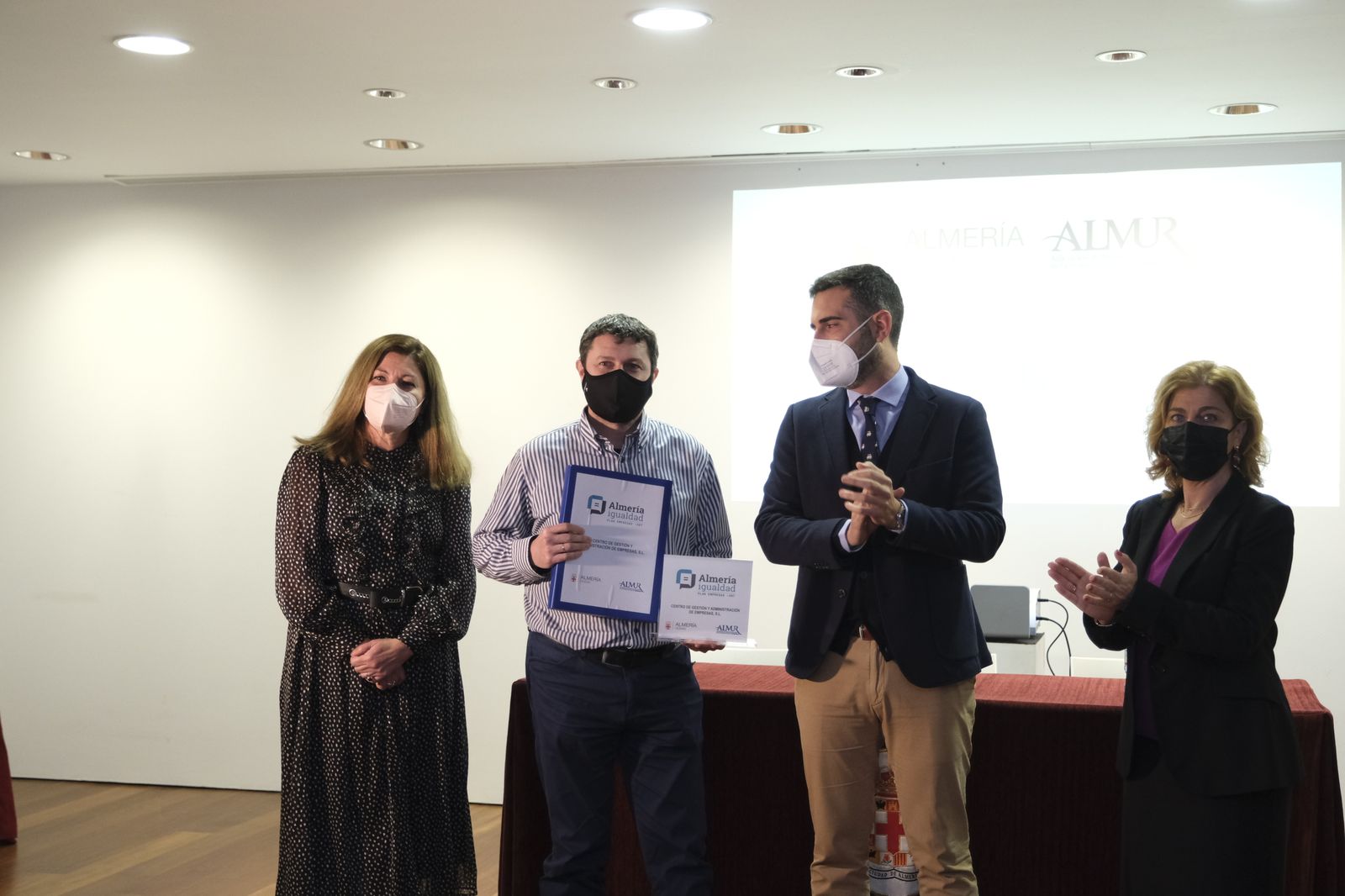 Entrega de distinciones a empresas almerienses que instauran la igualdad entre sus trabajadores