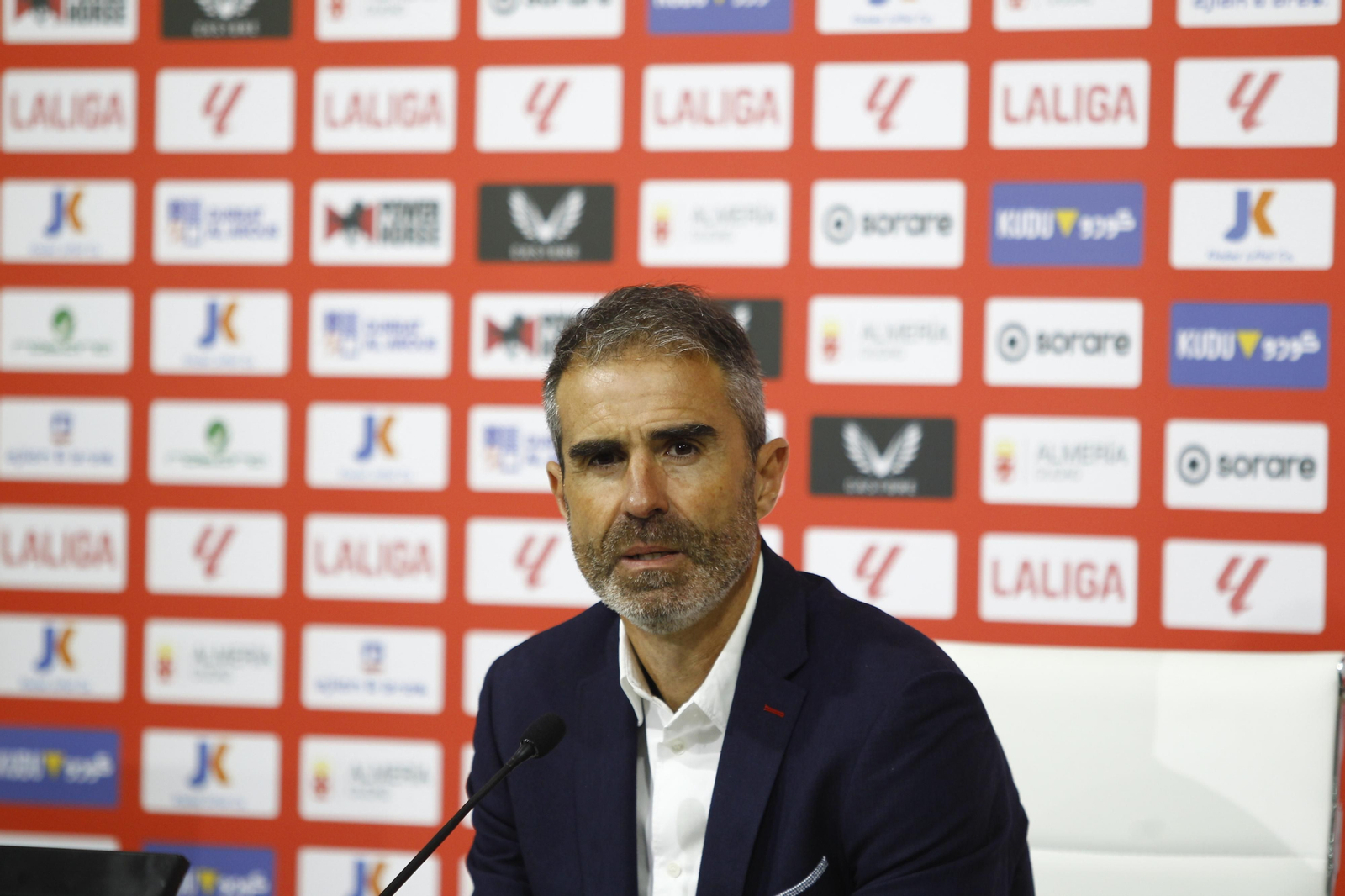 Imágenes del partido de fútbol U.D. Almería-Real Betis Balompié