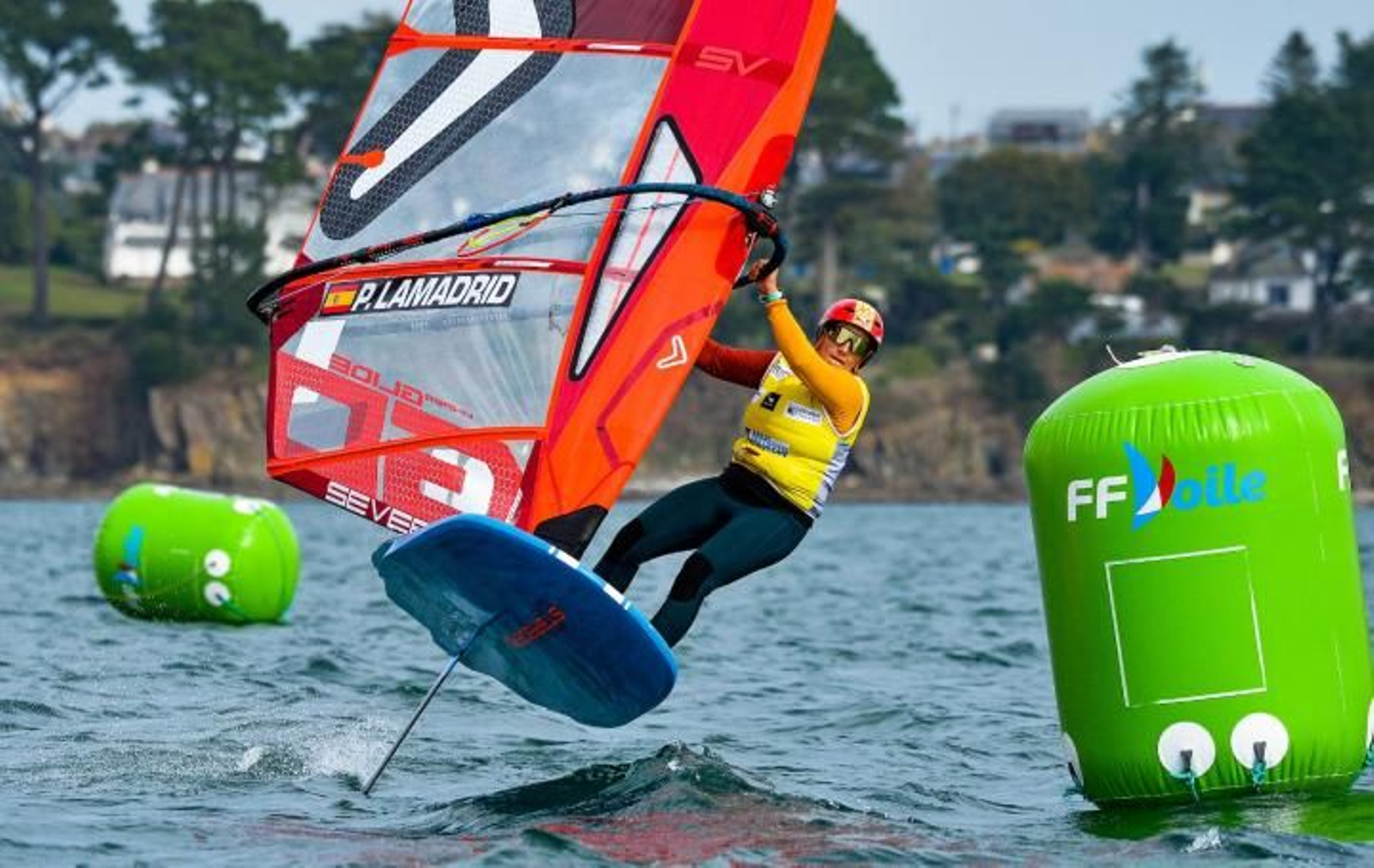Pilar Lamadrid, durante una de las regatas del Mundial de Brest. Pilar Lamadrid, durante una de las regatas del Mundial de Brest.