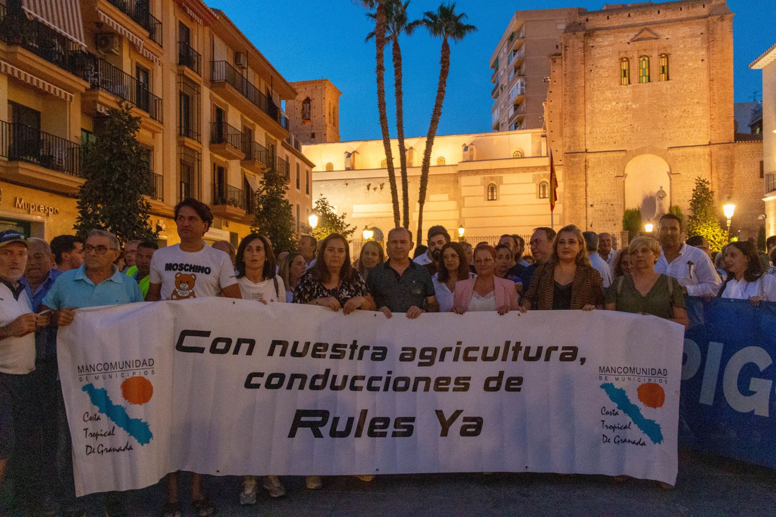 Manifestación por las infraestructuras de la Costa de Granada