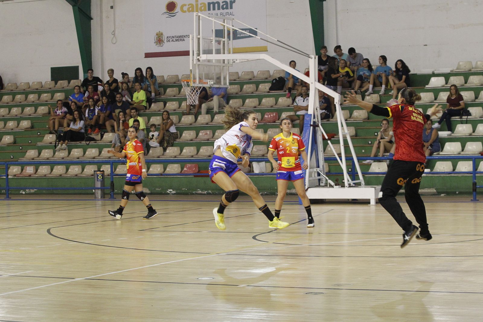 Fotogalería 'guerreras de balonmano'. Entrenamiento Selección Española