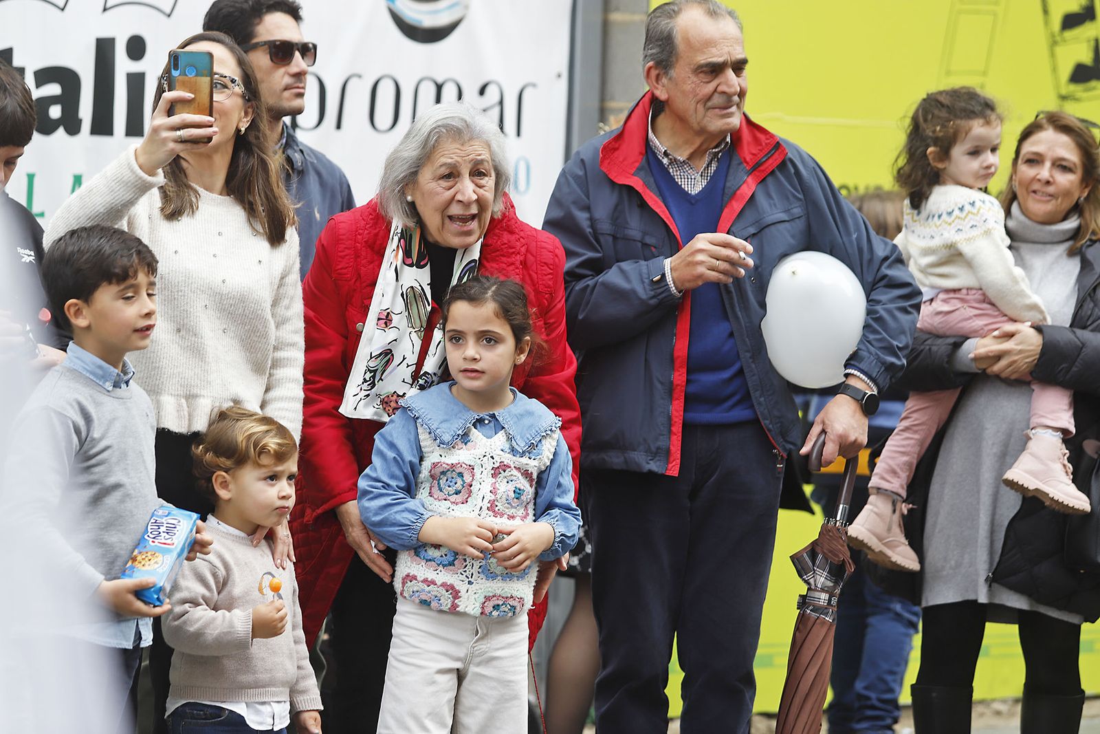Imágenes de la mágica llegada de los Reyes Magos y la Estrella de la Ilusión a Huelva en barco