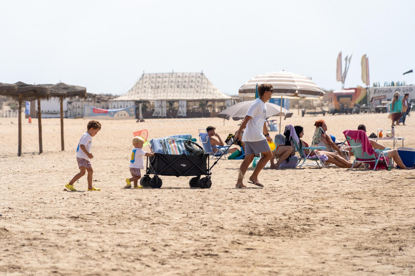 El ambiente de las playas de Huelva el domingo 24 de agosto